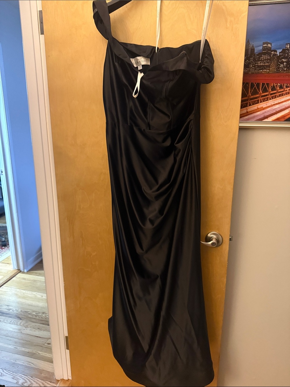 Elegant Black Satin off Shoulder Evening Gown